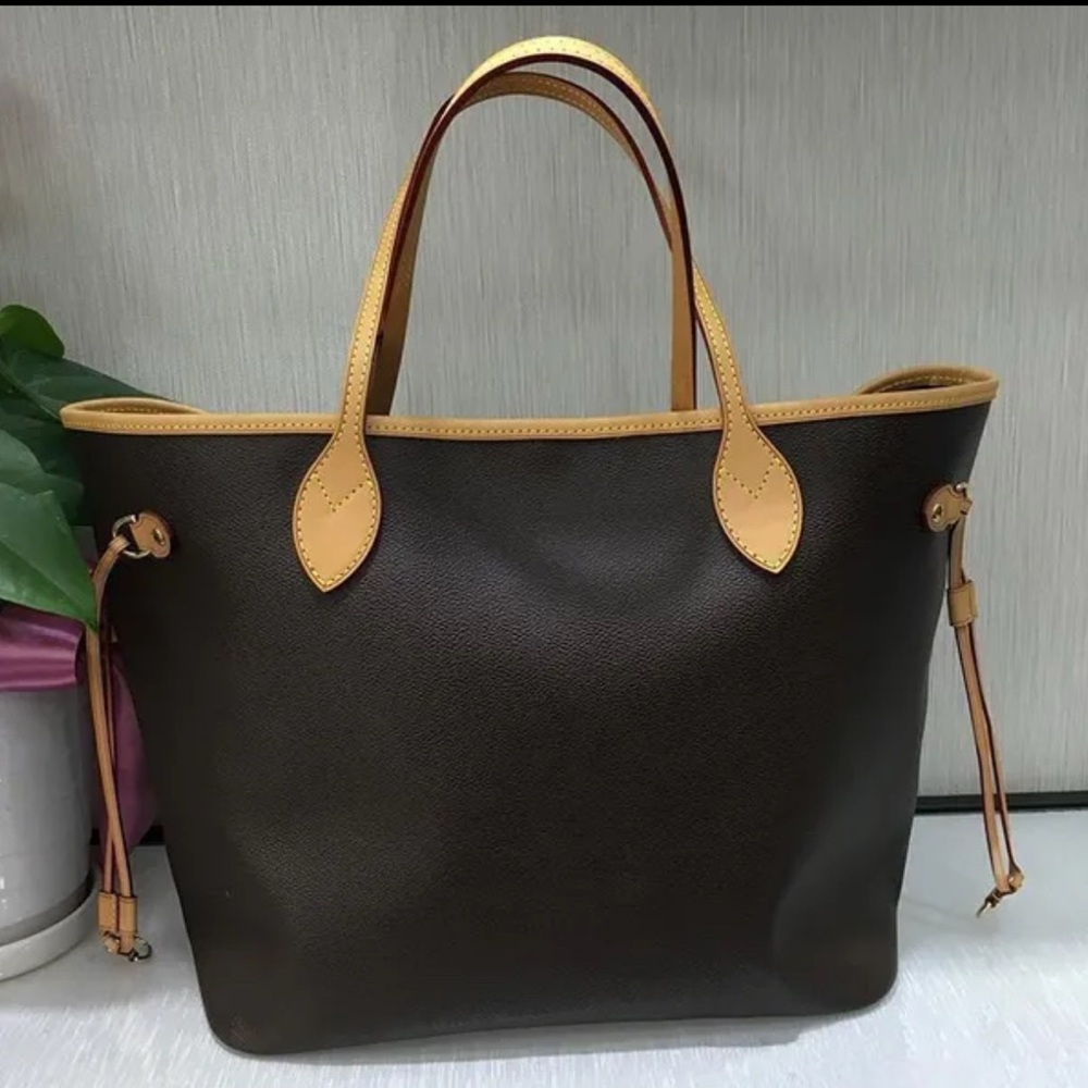 Never full tote bag
